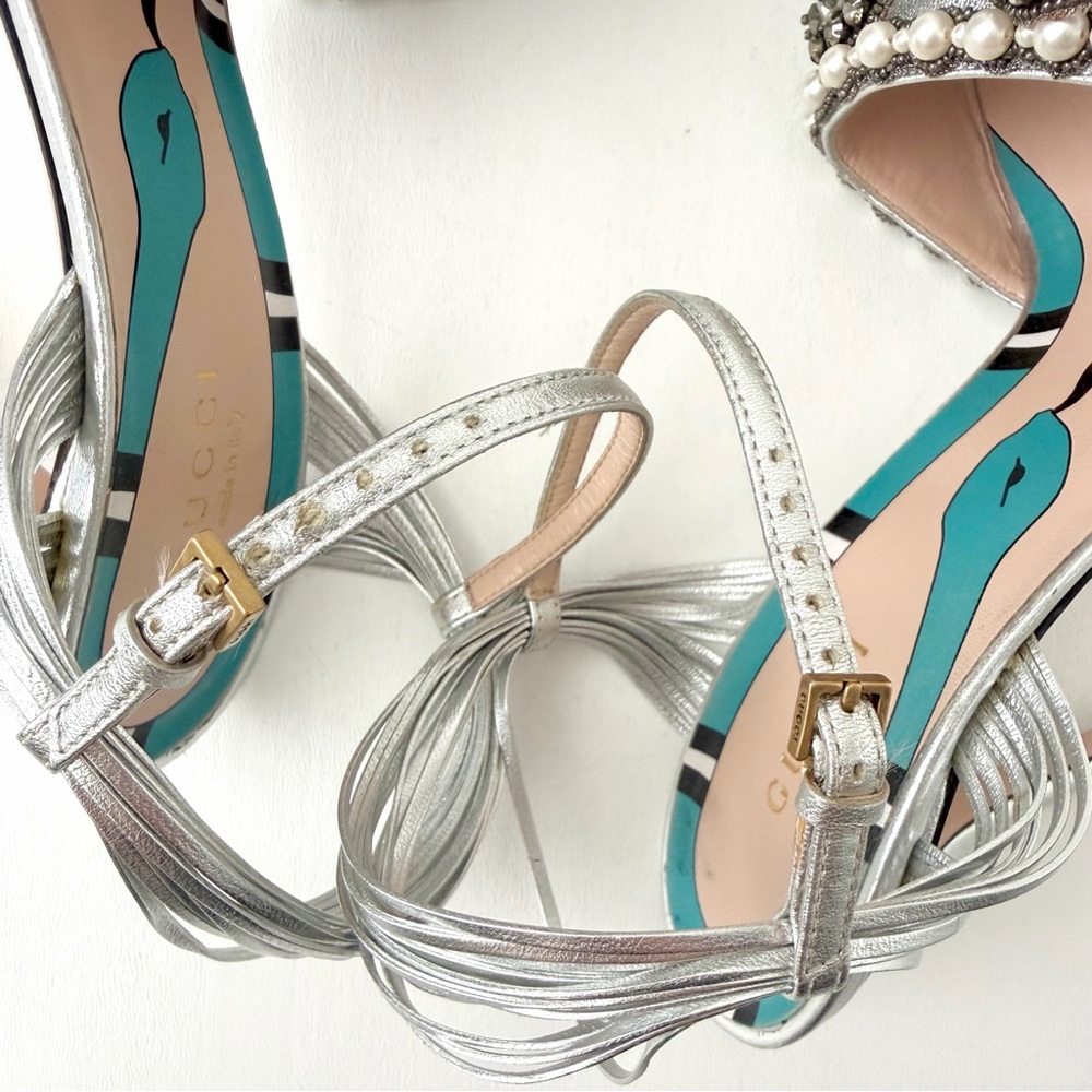GUCCI || Allie Bow Metallic Pearl Crystal Sandals Silver Strap Heels  EU 36.5 - Picture 12 of 15